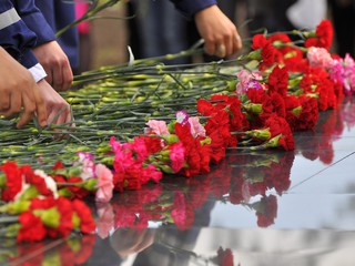 Церемония возложения венков, цветов, посвященная окончанию Второй мировой войны