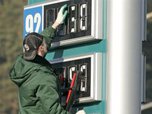 92-й бензин подорожал за две недели на полтора процента в Приморье
