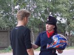 Cотрудники Госавтоинспекции провели акцию «Шлем – всему голова» в Уссурийске