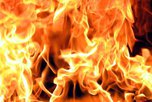 Огнеборцы Уссурийска ликвидировали пожар в складском помещении