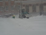 Уборка снега продолжается в Уссурийске