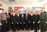 «Урок мужества» для курсантов суворовского училища прошел в Уссурийске