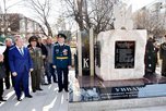 В канун Дня автомобилиста в память о выпускниках УВВАКУ в Уссурийске открыли стелу