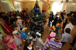 «Матери России» исполнили новогодние пожелания воспитанников детдома поселка Новошахтинский