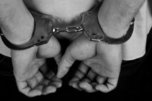 Подозреваемый в изнасиловании двух школьниц адвокат задержан в Уссурийске