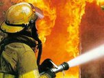 Уссурийские огнеборцы ликвидировали пожар на складе