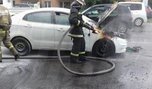 В Уссурийске загорелся автомобиль