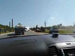 В Уссурийске столкнулись такси и КамАЗ, перевозивший бронетранспортер