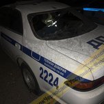 Неизвестные разбили стекла полицейских машин в Уссурийске