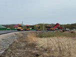 Дорога Сахпоселок-Радужный: строители укладывают новый асфальт