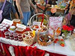 В школах Уссурийска сегодня проходят ярмарки-продажи