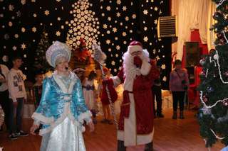 Ребят из реабилитационных центров Уссурийска поздравили с Рождеством «Матери России»