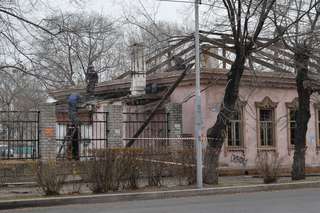 На месте старого здания в центре Уссурийска появится сквер