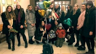 Больше 100 человек со всей России поздравили приморского школьника, которому в классе не подарили ни одной валентинки