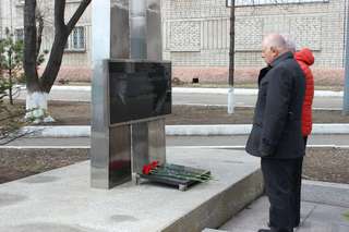 В Уссурийске полицейские и ветераны МВД почтили память погибших коллег