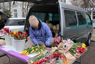Весенняя ярмарка цветов открылась в Уссурийске