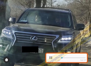 Беспредельщиками на черном Lexus в Уссурийске занялась полиция