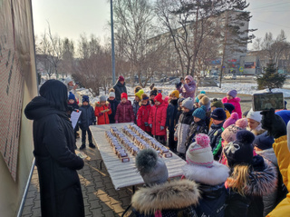 Жители Уссурийска присоединились к Всероссийской акции памяти «Блокадный хлеб»