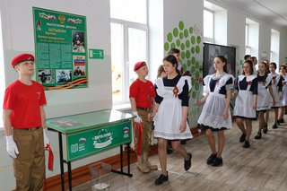 В Уссурийске в школе № 24 открыли «Парту Героя» имени Артема Штыбина