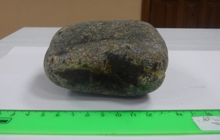 Почти 2 кг полудрагоценных камней обнаружили уссурийские таможенники у иностранца в сумке