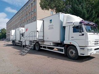 Мобильная медицинская бригада начала работу на центральной площади