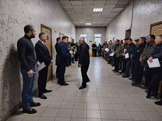 В Уссурийске наградили специалистов УПТС, выполняющих дорожные работы